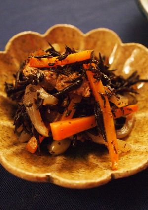 フライパンで◆栄養たっぷり豆入りひじき-レシピのメイン写真