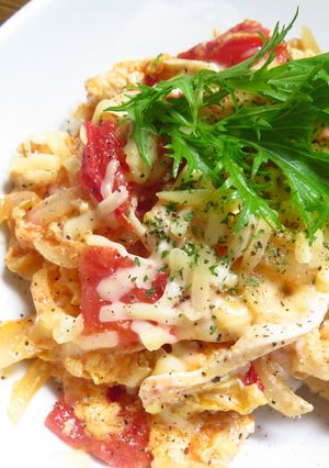 鶏胸肉♪イタリアンなトマトチーズの親子丼-レシピのメイン写真