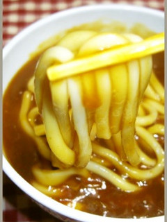 カレー研究会レトルトカレーでカレーうどん-レシピのメイン写真