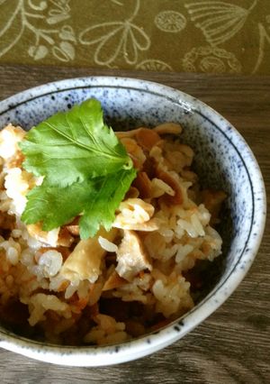 アーモンドとキノコの炊き込みご飯　-レシピのメイン写真