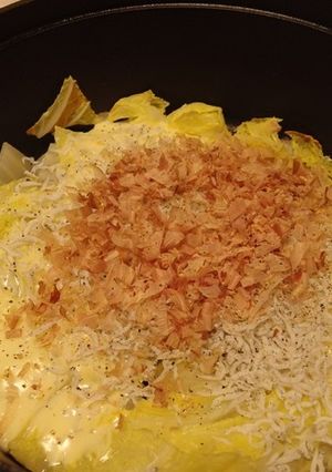 南部鉄！焼き白菜のしらすおかかチーズ載せ-レシピのメイン写真