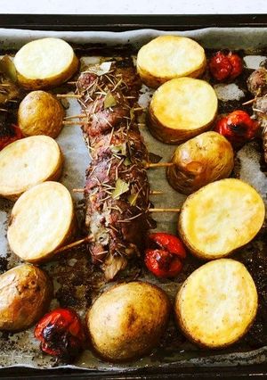 簡単！巻いて焼くだけ豚肉のハーブロースト-レシピのメイン写真