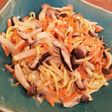 旬の食材キノコたっぷりクリーム焼きそば