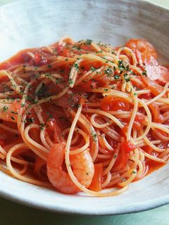 海老とベーコンのトマトソースパスタ-レシピのメイン写真