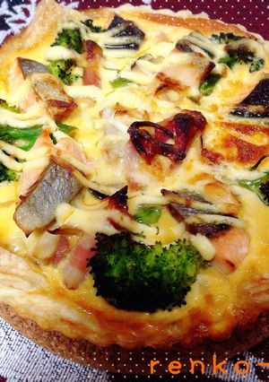 クリスマスに♡秋鮭と野菜たっぷりキッシュ-レシピのメイン写真