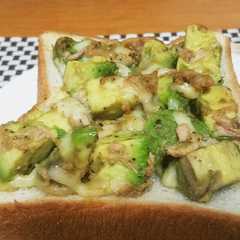 簡単☆とろーりアボカドトースト-レシピのメイン写真