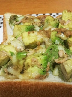 簡単☆とろーりアボカドトースト-レシピのメイン写真