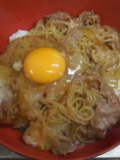 牛丼の作り方(すき焼き用の肉)【人生初】-レシピのメイン写真