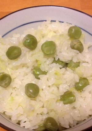 えんどう豆ご飯を炊きました-レシピのメイン写真