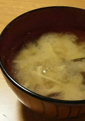 粉山椒が決め手！白味噌のきのこ汁-レシピのメイン写真