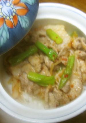 アスパラの漬物で豚キムチ丼♪-レシピのメイン写真