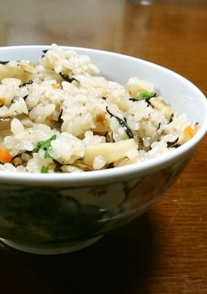 沖縄じゅーしー しいたけの戻し汁炊き-レシピのメイン写真