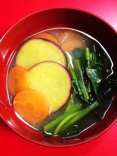 さつまいもの彩り味噌汁-レシピのメイン写真