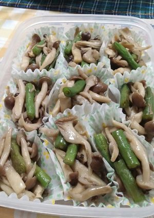 お弁当に♪キノコとインゲンのバター炒め-レシピのメイン写真
