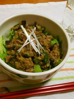 野菜たっぷり肉味噌丼-レシピのメイン写真