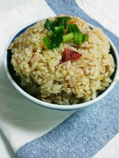 ほっこり&さっぱり☆梅ツナの炊き込みご飯-レシピのメイン写真