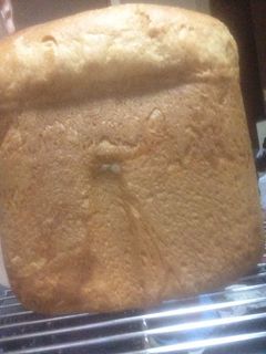 HBで!外はサクサク中はモチモチ食パン♡-レシピのメイン写真