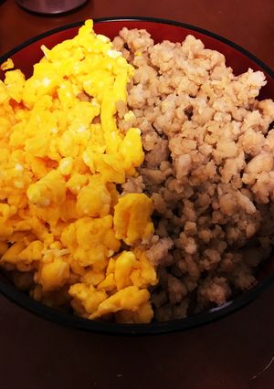 鶏そぼろ丼-レシピのメイン写真
