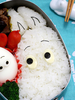 お弁当箱にご飯を詰めて☆ムーミンキャラ弁-レシピのメイン写真