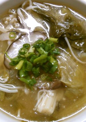 チンゲン菜とレタスの とろみ中華スープ♪-レシピのメイン写真