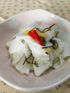 話題入り! 柚子・昆布入り大根の浅漬け♪-レシピのメイン写真