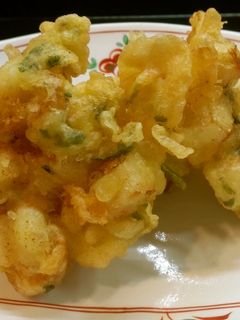 三つ葉とホタテと蒲鉾のサックリかき揚げ-レシピのメイン写真