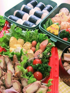 じゃがいもの肉巻き(写真下)⭐行楽弁当-レシピのメイン写真