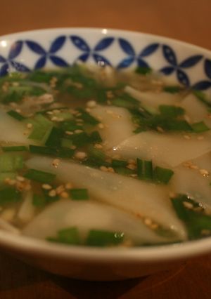 余った餃子の皮で☆簡単　ワンタン風スープ-レシピのメイン写真