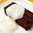 ケーキに。ホットヨーグルトのソース