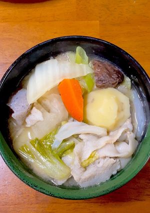 おばあちゃんの思い出の具沢山豚汁-レシピのメイン写真