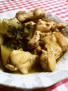 簡単*手羽元と大根の煮物*大根の葉も一緒-レシピのメイン写真