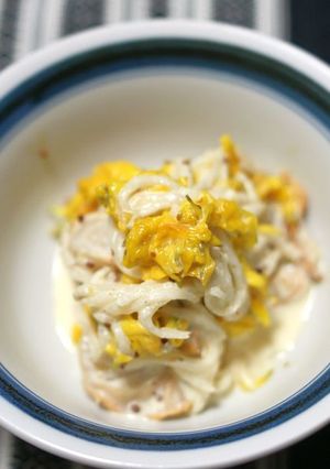 帆立、大根と菊の花のマヨ和え-レシピのメイン写真