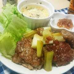 รูปของ 鶏ももとレンコンのつくね風