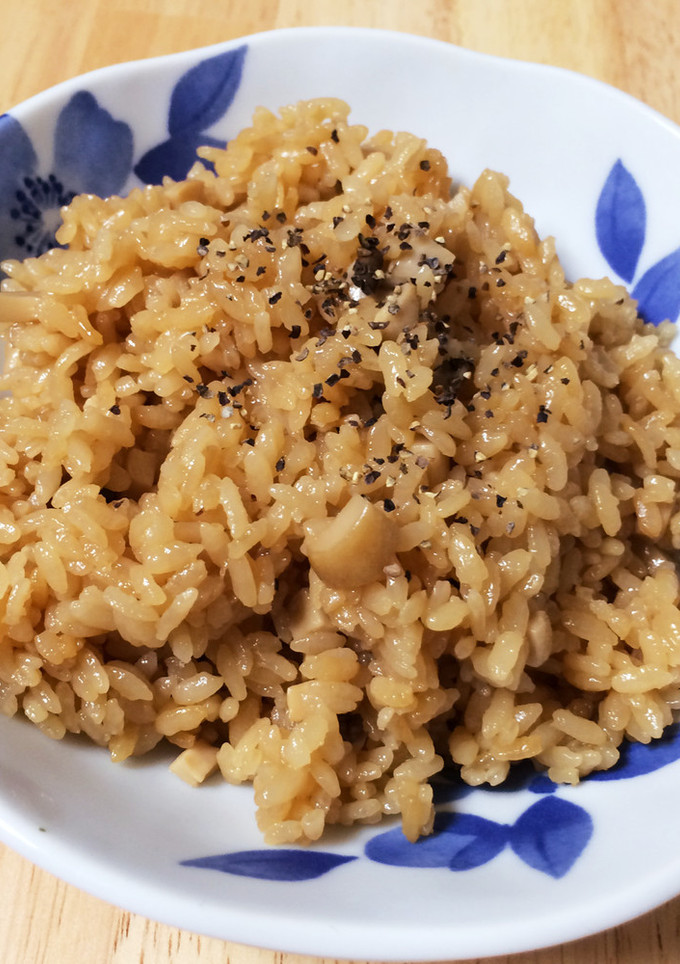 簡単！きのこのバター醤油炊き込みご飯-レシピのメイン写真
