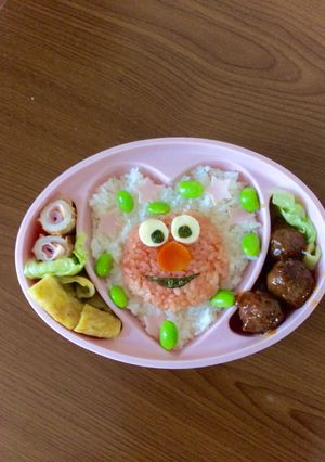 簡単♪キャラ弁♪エルモおにぎり♪-レシピのメイン写真