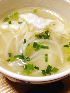餃子ともやしの中華スープ-レシピのメイン写真