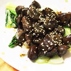 รูปของ 鶏レバーの照り焼き♡チンゲン菜添え