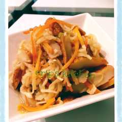 รูปของ 定番の夕飯♡切干大根の煮物