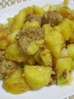 大豆のお肉とじゃがいもの味噌バター炒め♪-レシピのメイン写真