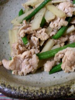 春の香り☆うどと豚肉の炒め物-レシピのメイン写真