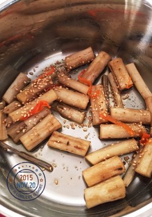 酸っぱくない酢ごぼう♬らっきょう酢で簡単-レシピのメイン写真