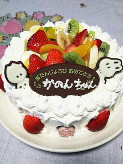 フルーツいっぱい誕生日ケーキ-レシピのメイン写真