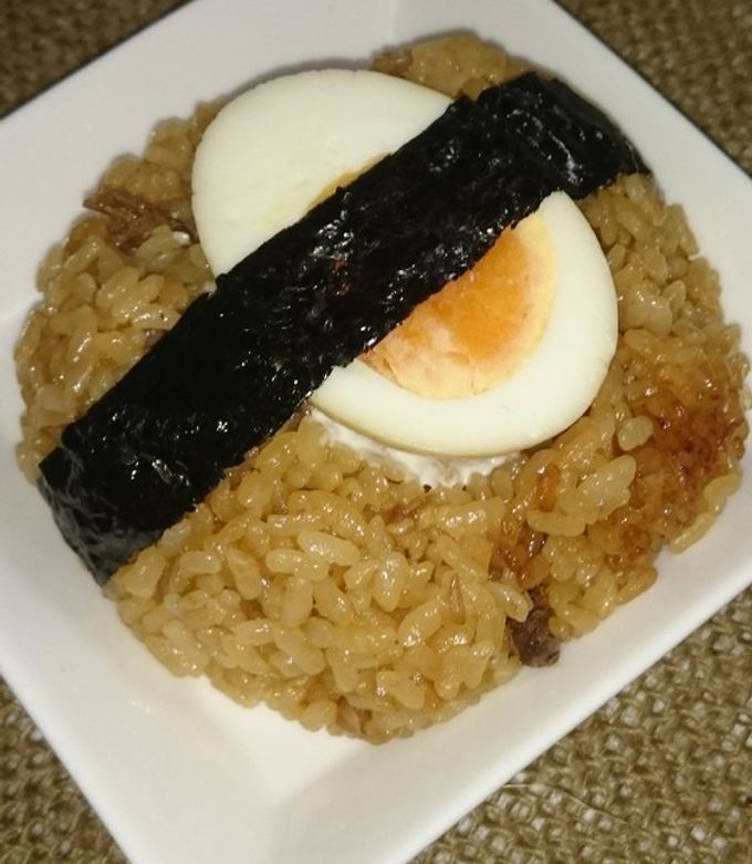 とんこつラーメン御飯煮玉子おむすび再現♪-レシピのメイン写真