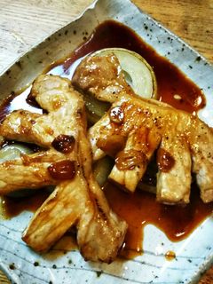 トンテキ、焼き玉ねぎ添え-レシピのメイン写真