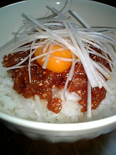 マグロの味噌味ユッケ丼-レシピのメイン写真