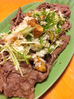 牛肉のカリッと麩、水菜、大根おろし乗せ-レシピのメイン写真