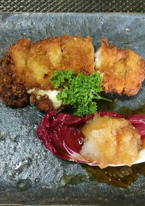 チーズ、梅干しイン豚カツ-レシピのメイン写真