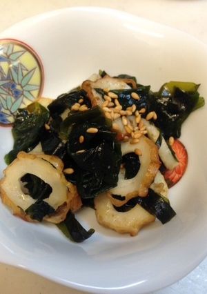 竹輪とわかめの炒り煮-レシピのメイン写真