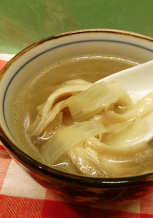 創味シャンタンで！舞茸と玉ねぎのスープ♪-レシピのメイン写真