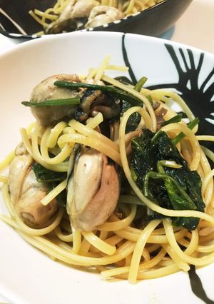 牡蠣とほうれん草と舞茸のリングイネ-レシピのメイン写真